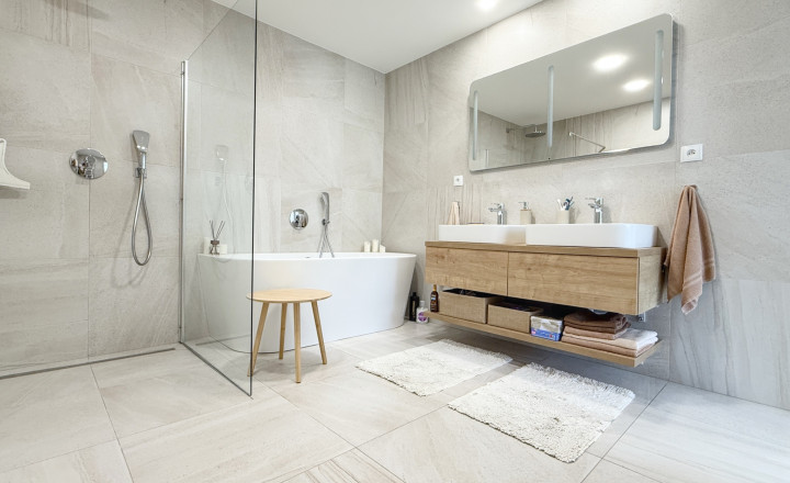 Predaj krásneho rodinného domu | 270 m2 úžitkovej plochy | 400 m2 pozemku - fotografia 12