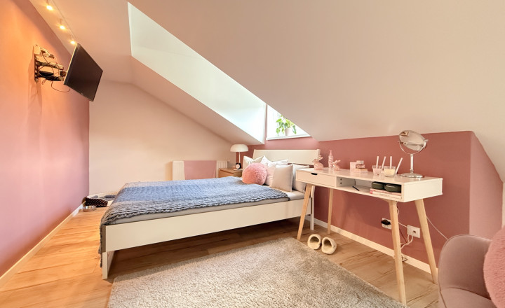 Predaj krásneho rodinného domu | 270 m2 úžitkovej plochy | 400 m2 pozemku - fotografia 16