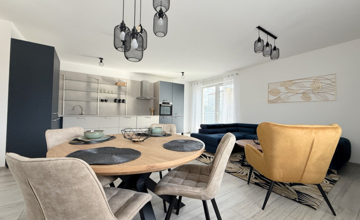 REZERVOVANÝ: Prenájom 2-izb. bytu | 68 m2 | zariadený | výťah | balkón | parkovanie
