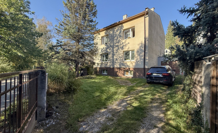 2 byty v RD na Spanyolovej ulici v Žiline | 137 m2 | 300 m2 pozemok - fotografia 1