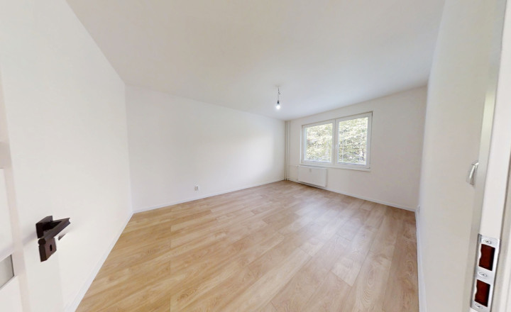 Predaj: Kompletne zrekonštruovaný 3 izbový byt s 2 balkónmi, ul. Ústecká, Žilina-Vlčince - fotografia 2