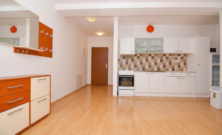Prenájom 2i bytu | 54 m2 | M.R.Štefánika | po rekonštrukcii - fotografia 1