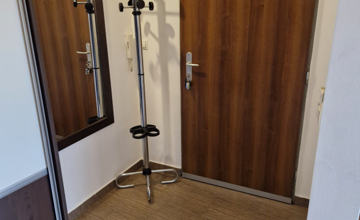 PRENAJATÝ: 2-izb. byt v úplnom centre mesta 40 m2 | centrum - fotografia 4
